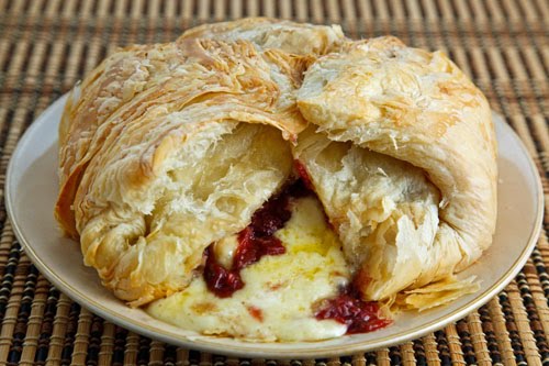 Puff Pastry Baked Brie with Cranberry Chutney