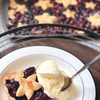 All-American Mixed Berry Star Tart